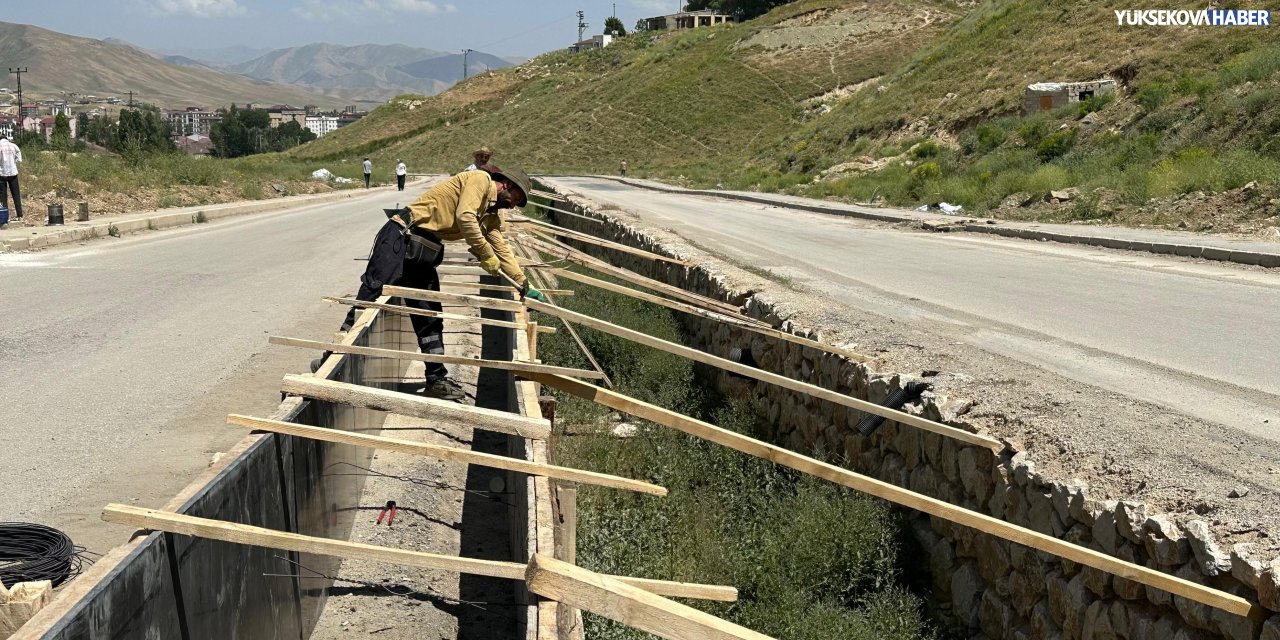 Yüksekova’da yıllardır tehlike saçan kanal için geç de olsa önlem alındı