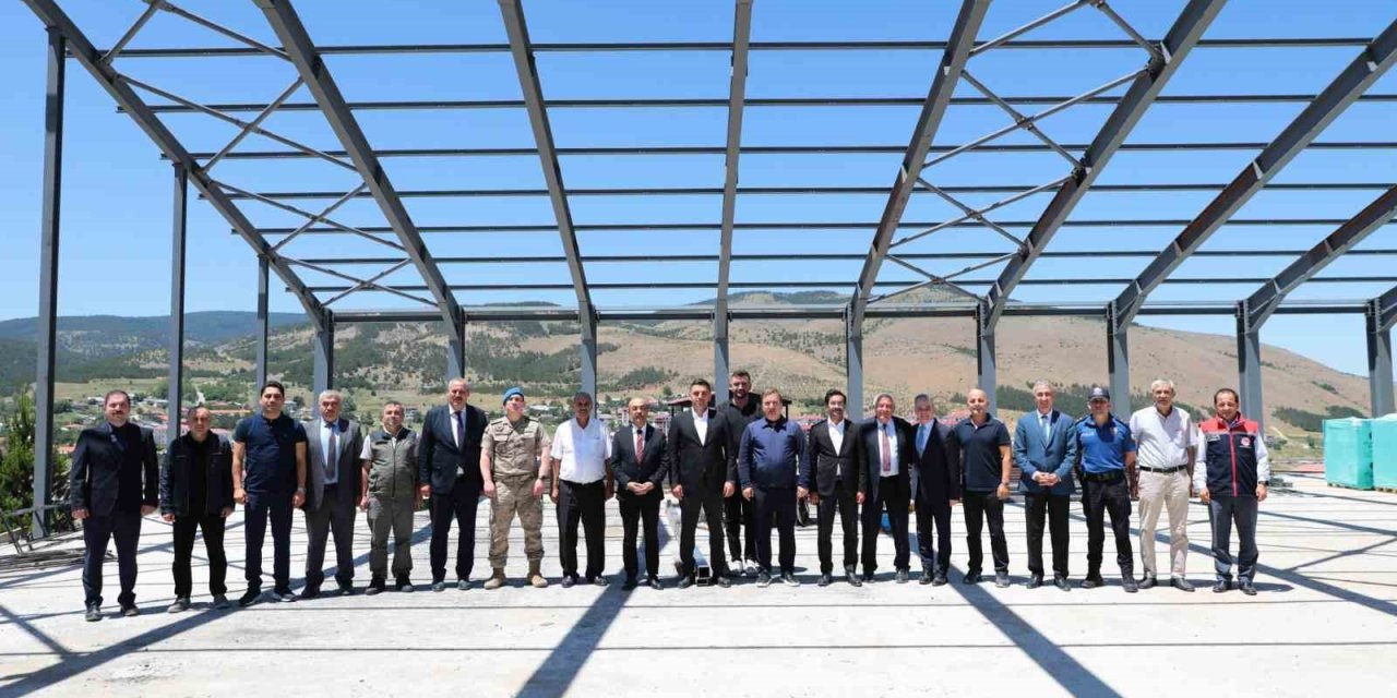 Vali Aydoğdu, Refahiye’de çalışmaları inceledi