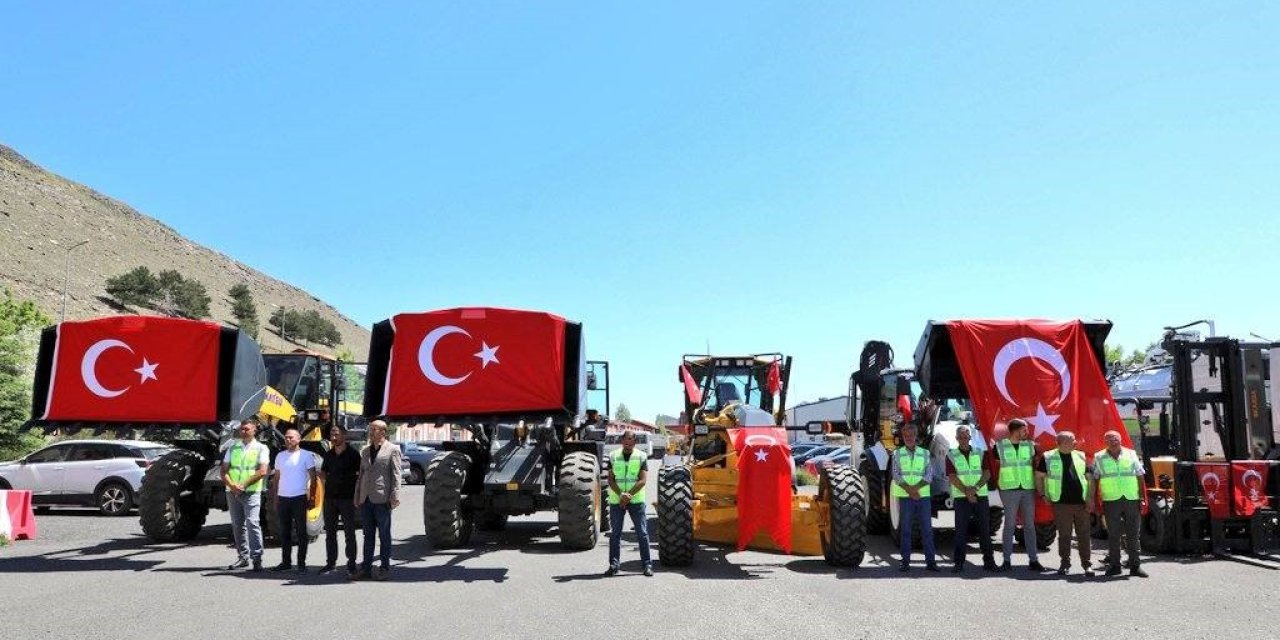Kars İl Özel İdaresi’ne yeni araç ve iş makineleri kazandırıldı