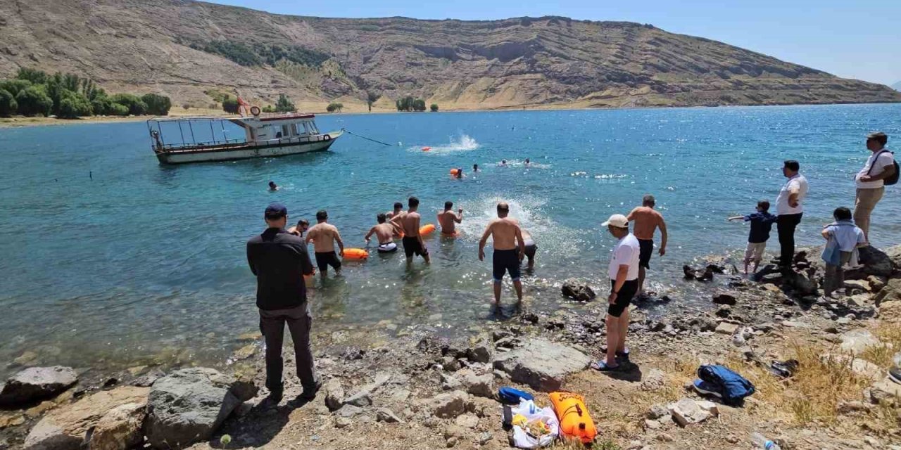 Van Gölü’nde kabotaj bayramı heyecanı