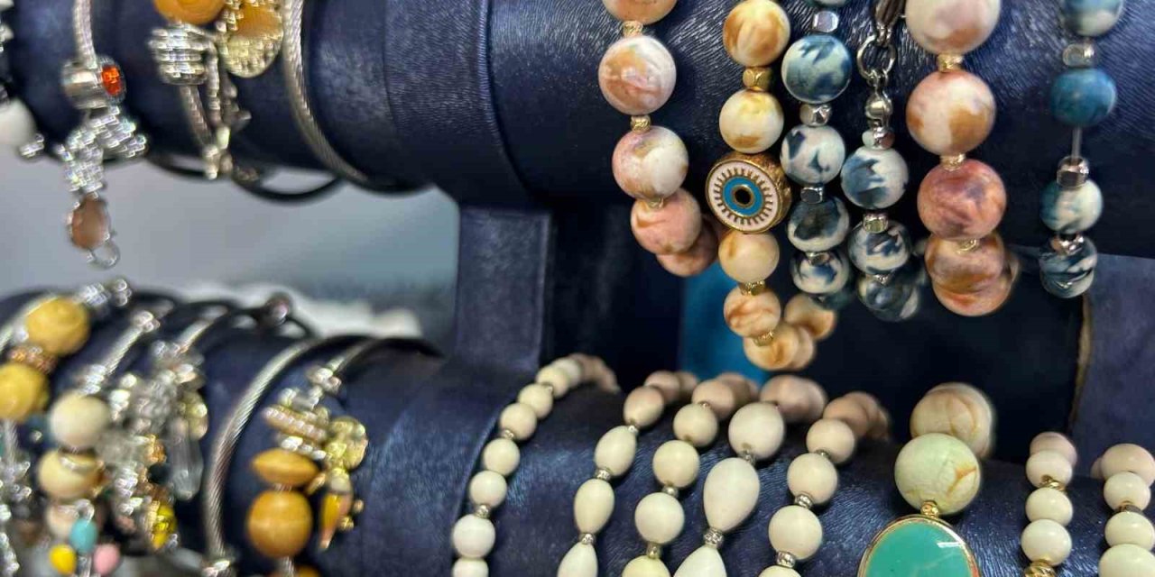 Eskişehir’in ‘beyaz altını’ lületaşı Van’da ilgi gördü