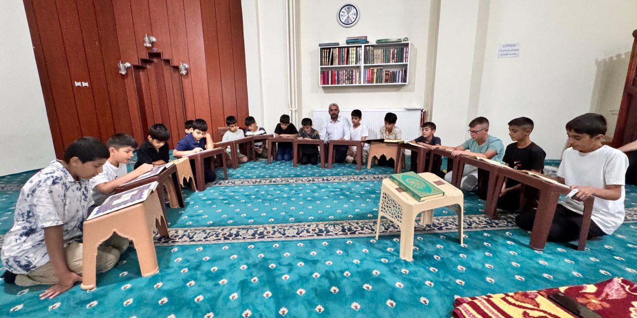 Yüksekova’da yaz Kur’an kursları başladı