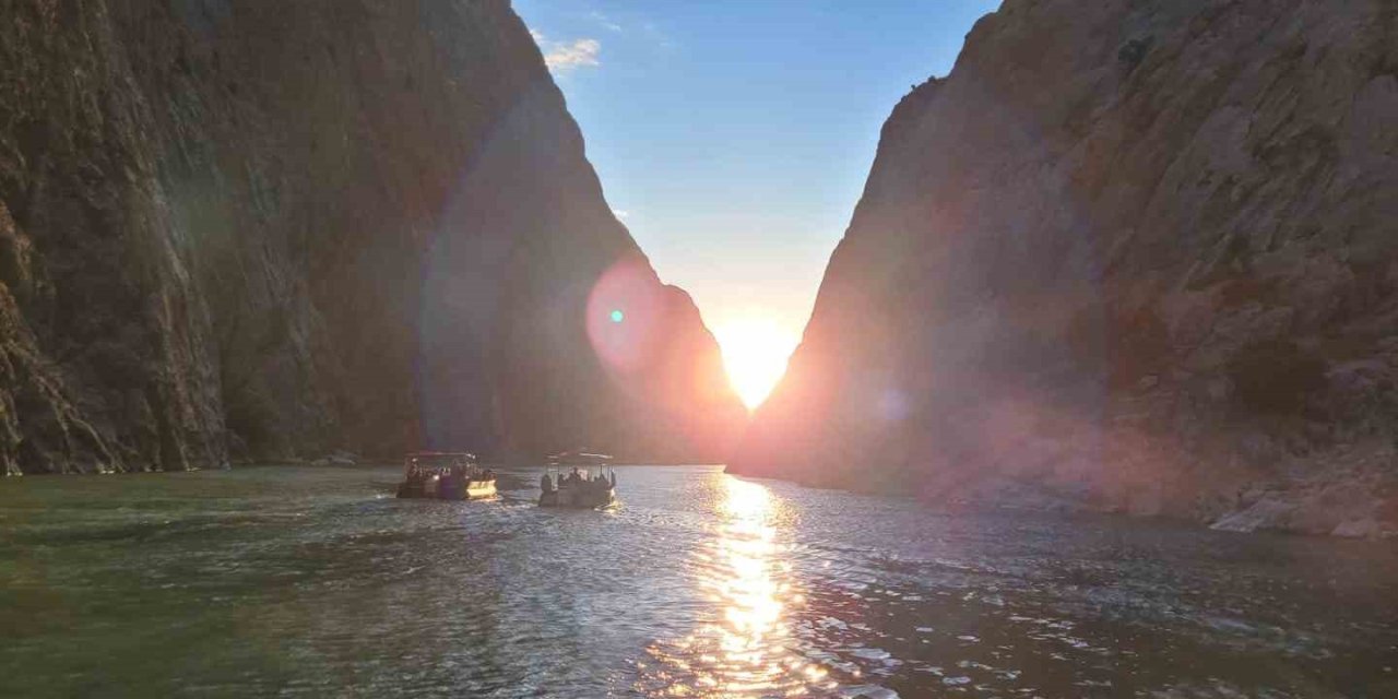 Bu manzara yılın sadece 10 günü görülüyor