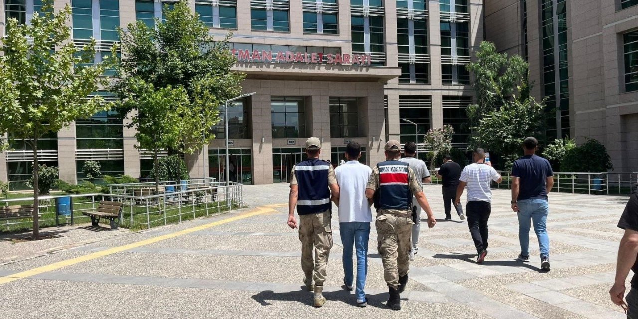 Firari şahıs Batman'da jandarma ekiplerince yakalandı