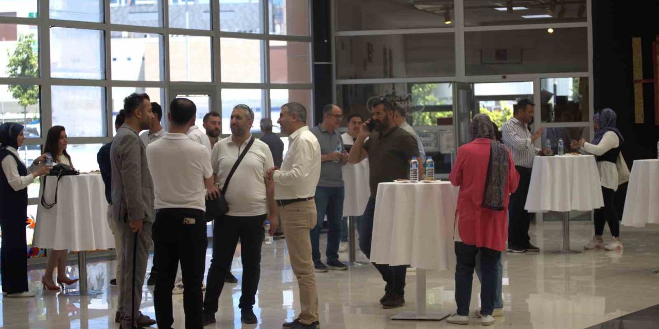 Malatya'da atıklar sanatla buluştu