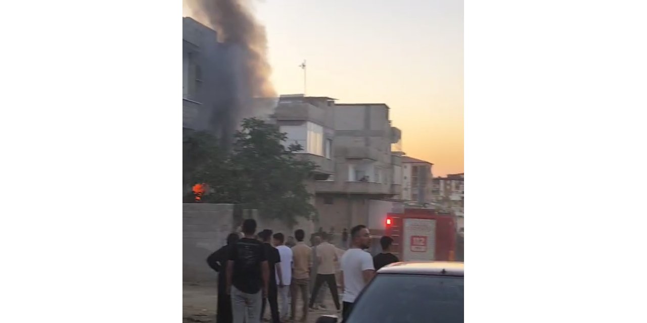 Gaziantep’te 2 katlı binada yangın çıktı