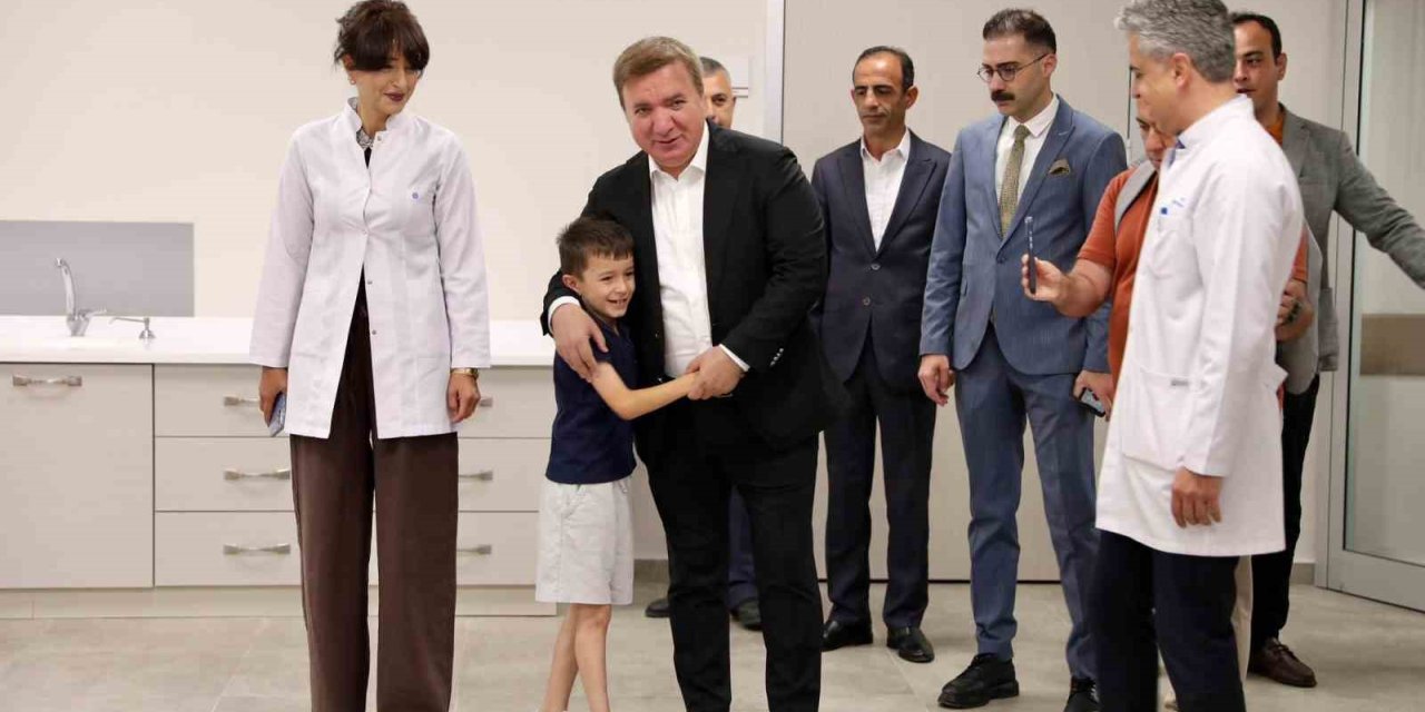 Vali Aydoğdu, hastaneyi ziyaret etti