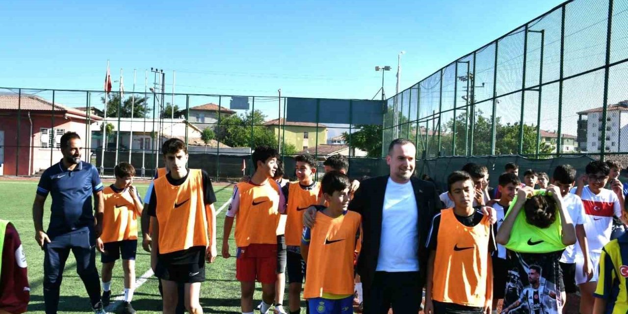 Yeşilyurt Spor’un Gençler Akademi Seçmeleri yoğun katılımla yapıldı