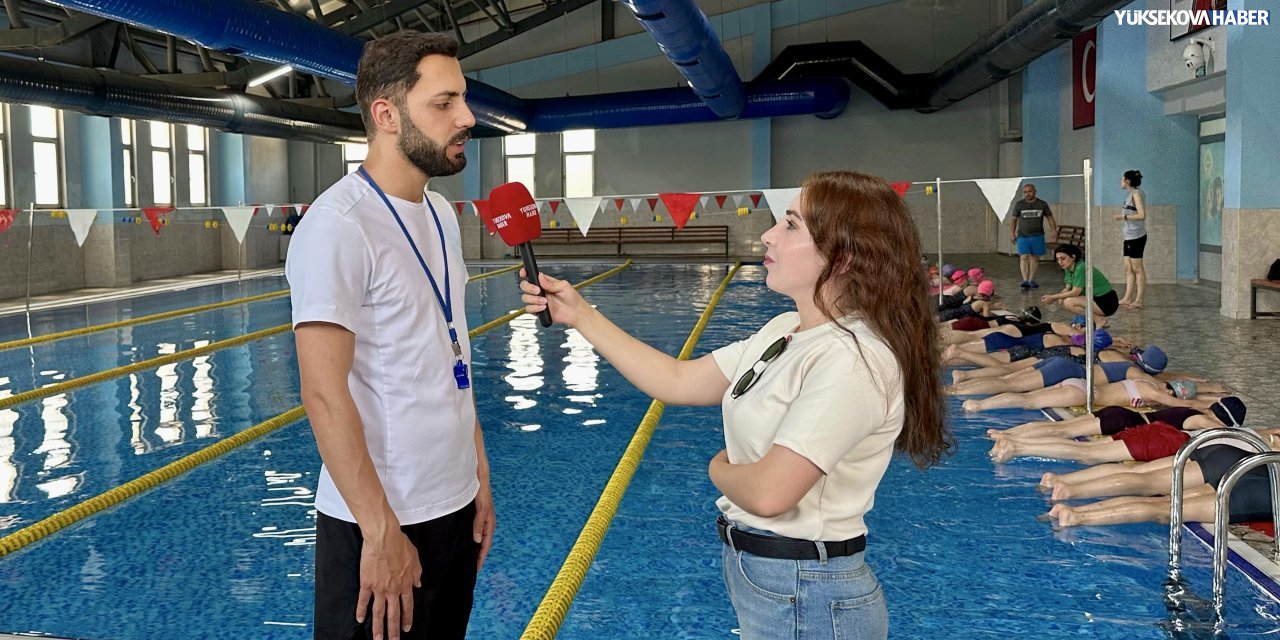 Yüksekova’da yüzme kursuna yoğun ilgi: Havuz kapasitesi yetersiz kalıyor
