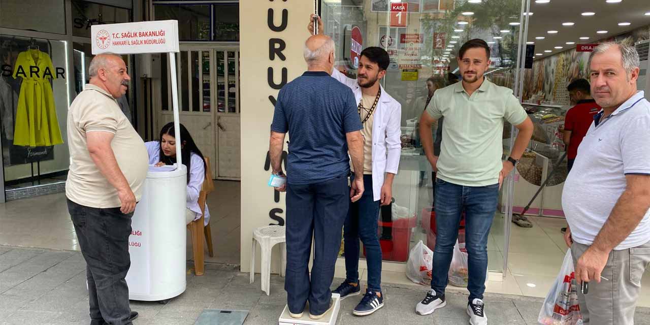 Hakkari’de ‘ideal kilonu öğren, sağlıklı yaşa’ kampanyası sürüyor