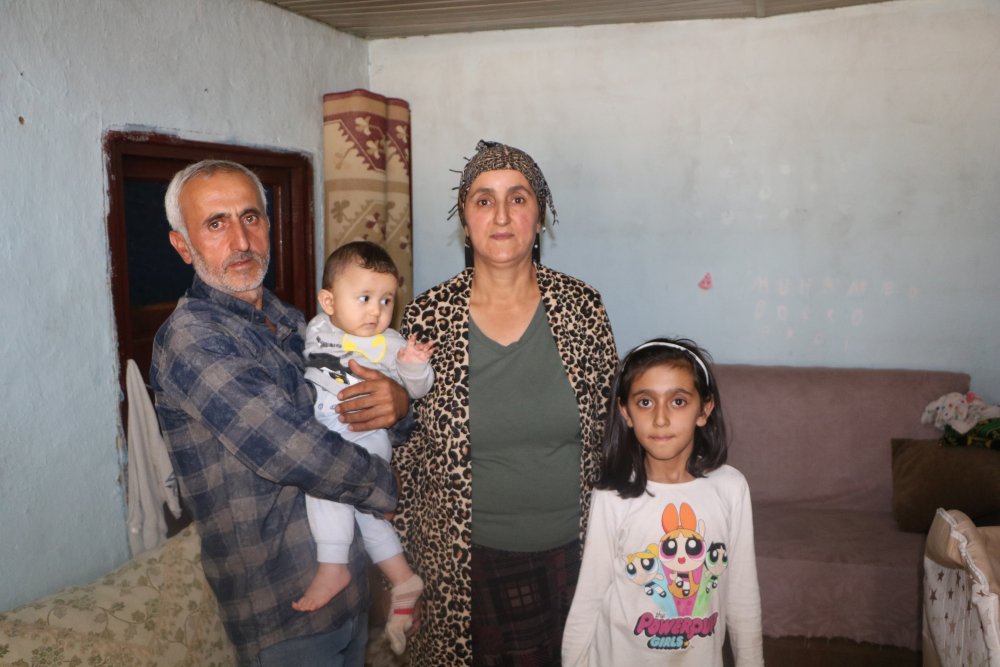 Yüksekova'da tek katlı evde yılan kabusu