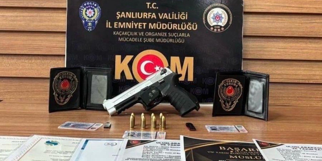 Kendilerini MİT mensubu ve komiser olarak tanıtan 2 dolandırıcı tutuklandı