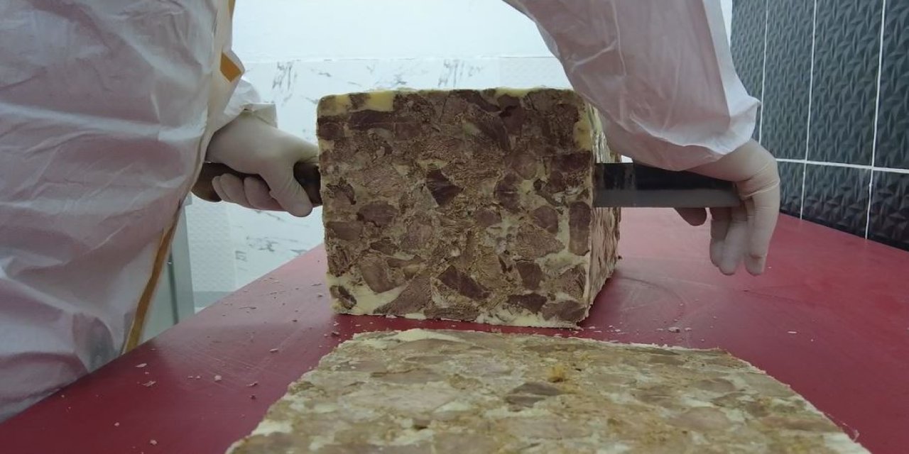 Ardahan kavurması tadıyla büyülüyor