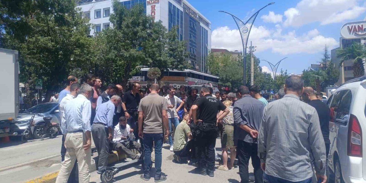 Van'da scooterın çarptığı çocuk yaralandı