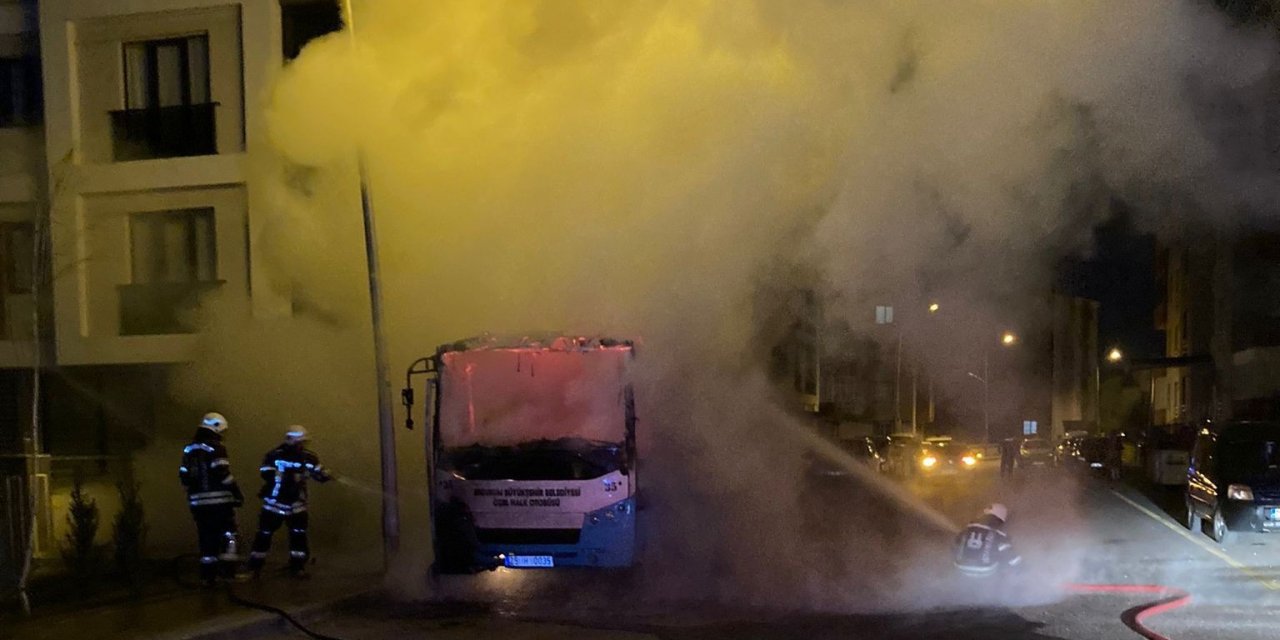 Erzurum'da halk otobüsü alev topuna döndü