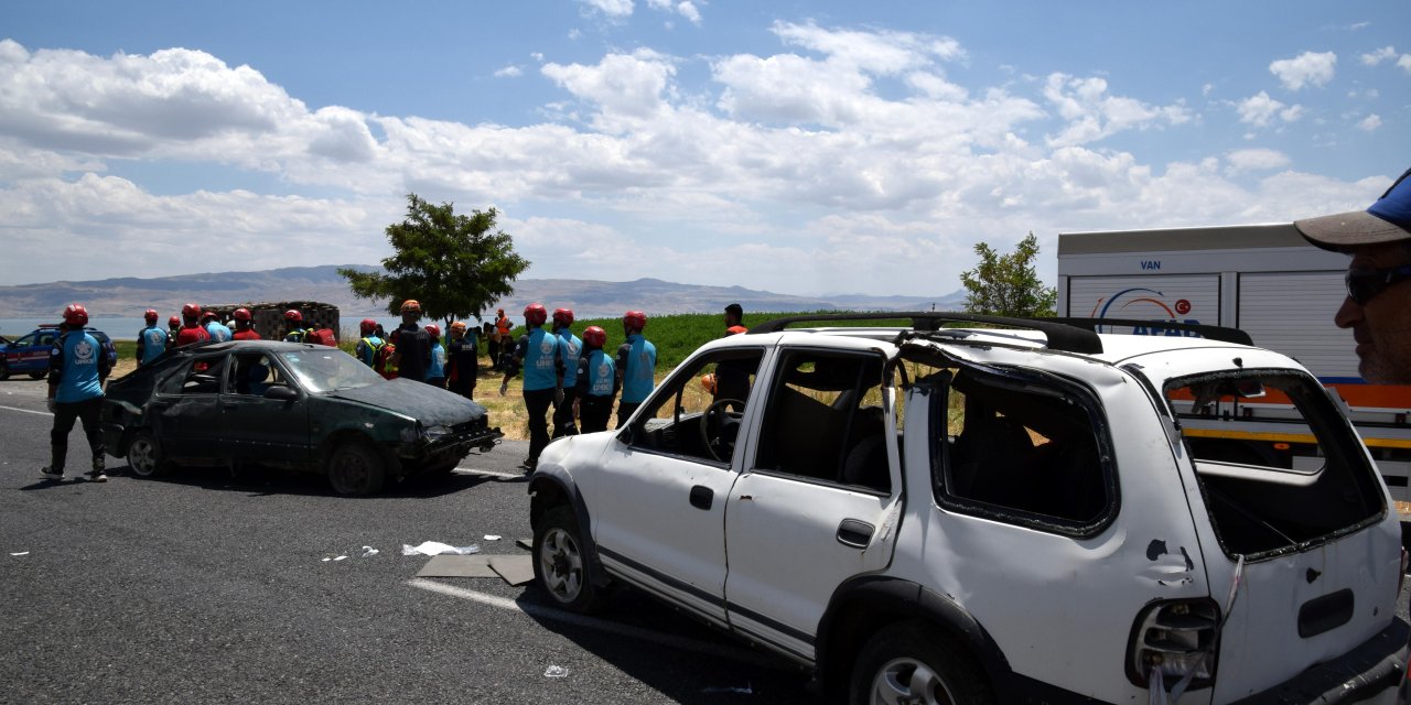 Van'da 125 personelle trafik kazası tatbikatı yapıldı