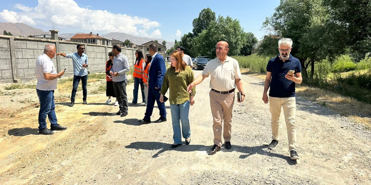 Güngör ve Cumhuriyet mahallesinde asfalt çalışmaları