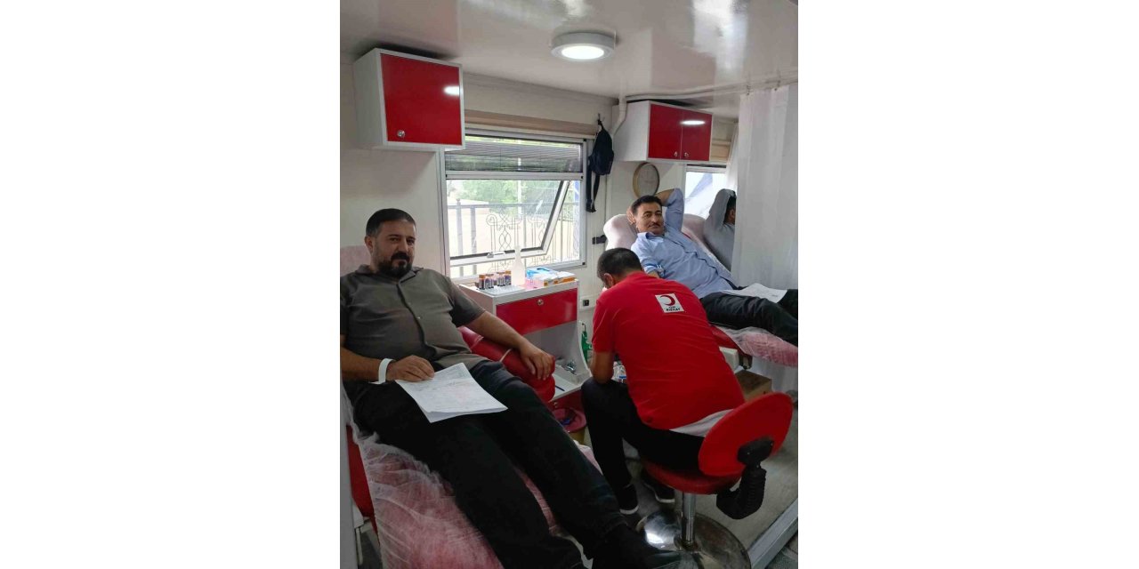 Özalp’ta çok kan bağışı yapanlara madalya
