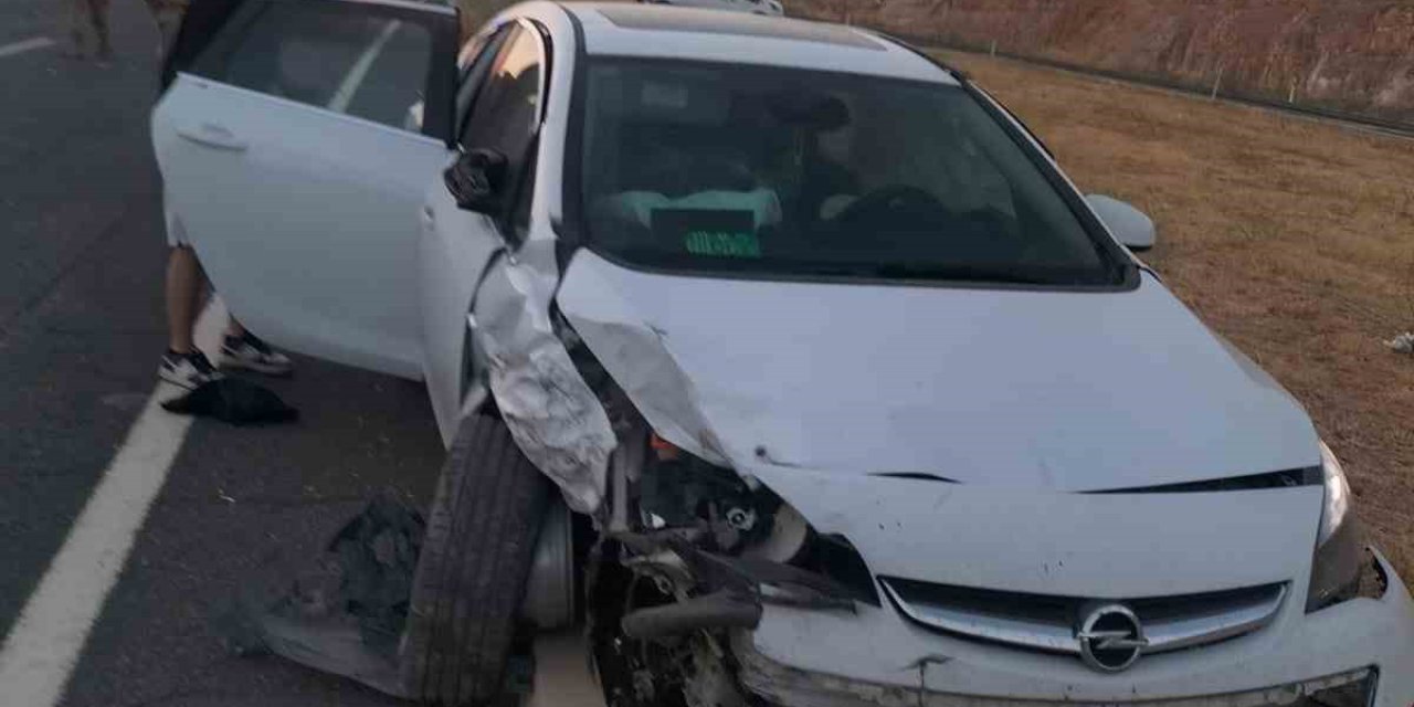 Çınar’da 2 ayrı trafik kazası: 6 kişi yaralandı