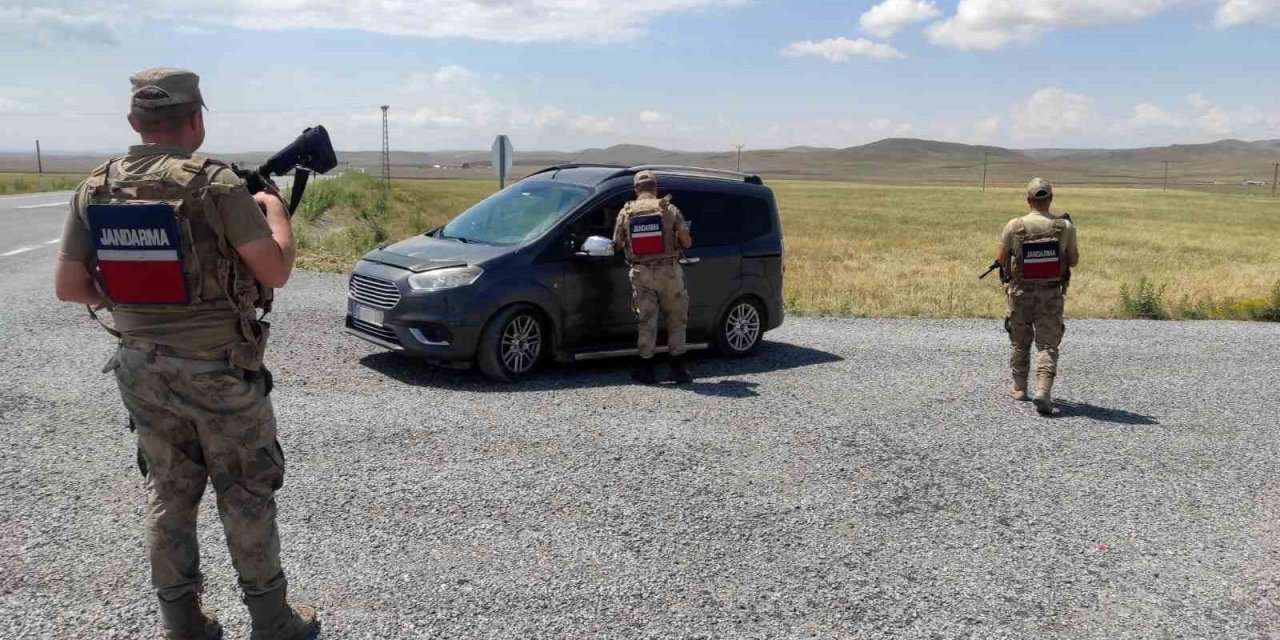 Van’da çeşitli suçlardan 11 kişi tutuklandı