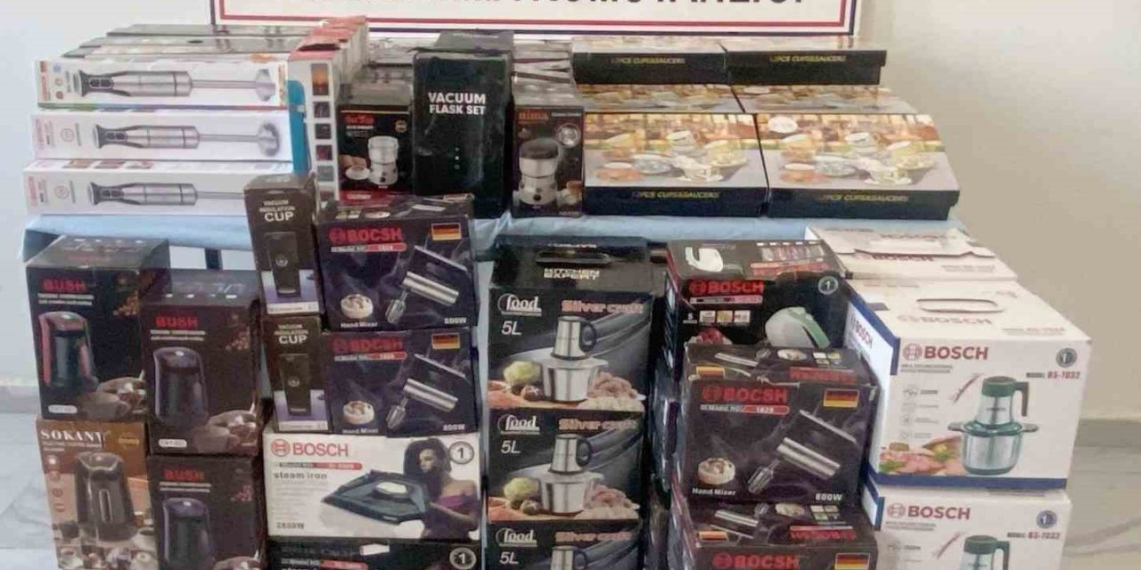 Van’da gümrük kaçakçılığı malzemeler ele geçirildi