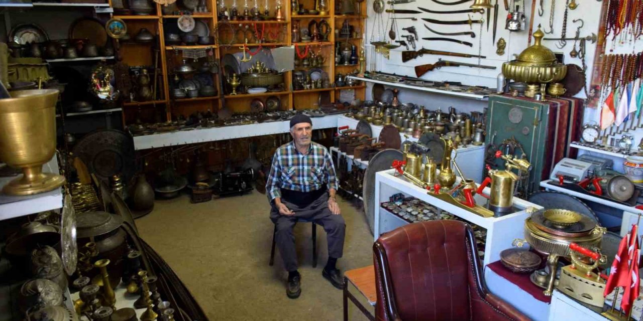 ‘Eskici Yaşar’ın antikaları gibi hayatı da dikkat çekiyor