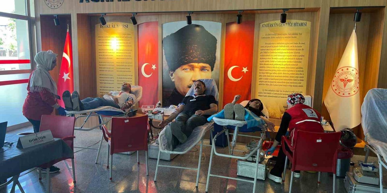 Ağrı’da kan bağışı kampanyası düzenlendi