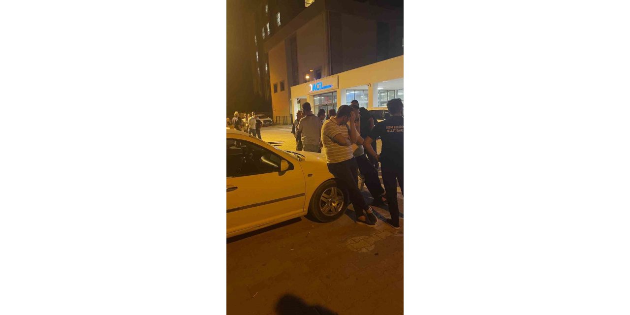 Besni’de bıçaklı kavgada bir kişi öldü