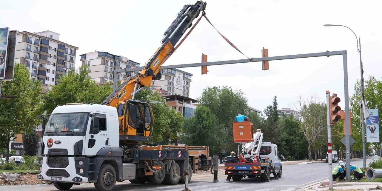 Elazığ’da Hazardağlı Kavşağı düzenleme çalışmaları start verdi