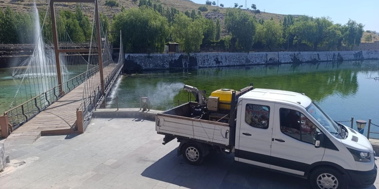 Erzincan’da sivrisinek ve haşereyle mücadele sürüyor