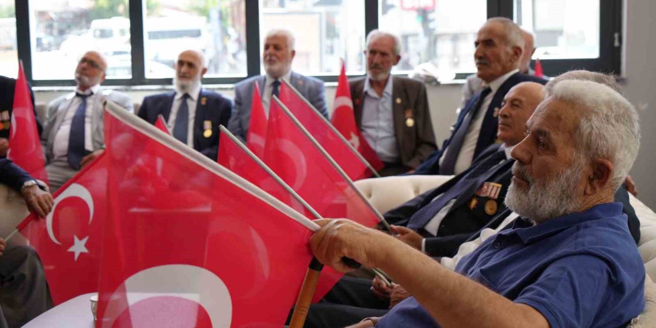 Kıbrıs gazileri "Devlet İftihar Madalyası" talep ediyor