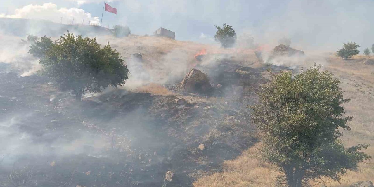 Hakkari’de çıkan yangınlara müdahale edildi