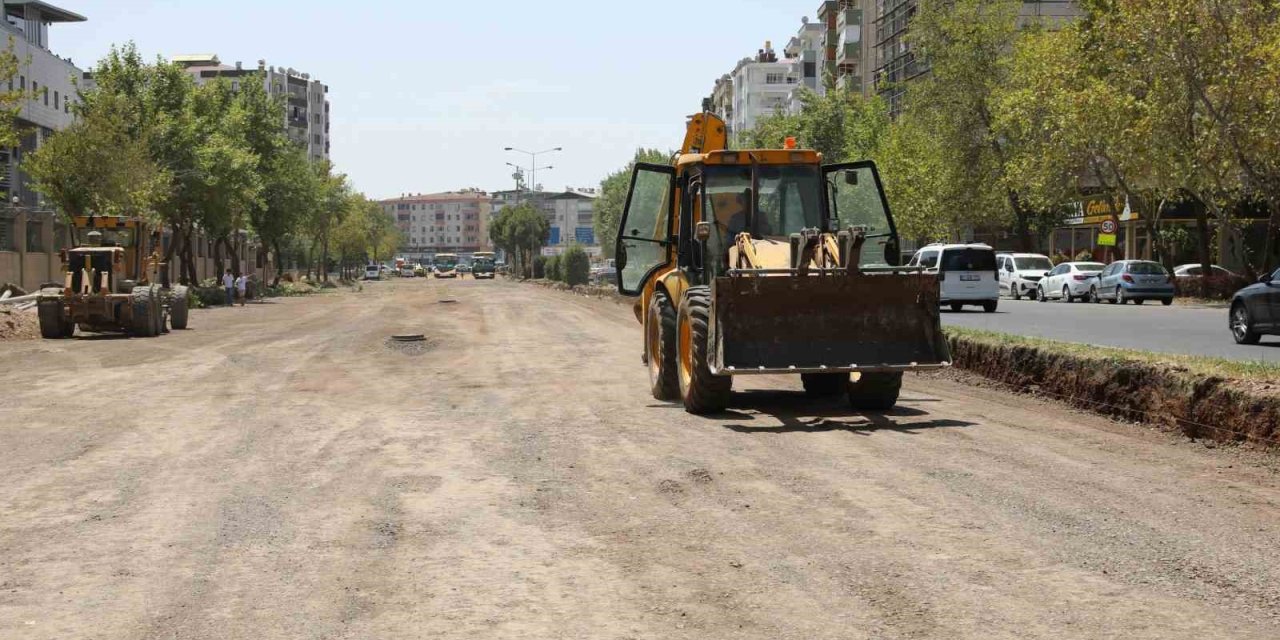 Selahaddin Eyyubi Bulvarı’nda altyapı çalışması