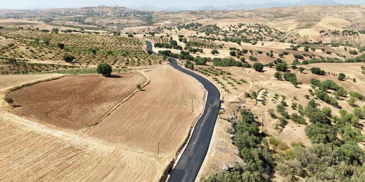 Siirt’te kırsal ulaşım seferberliği devam ediyor
