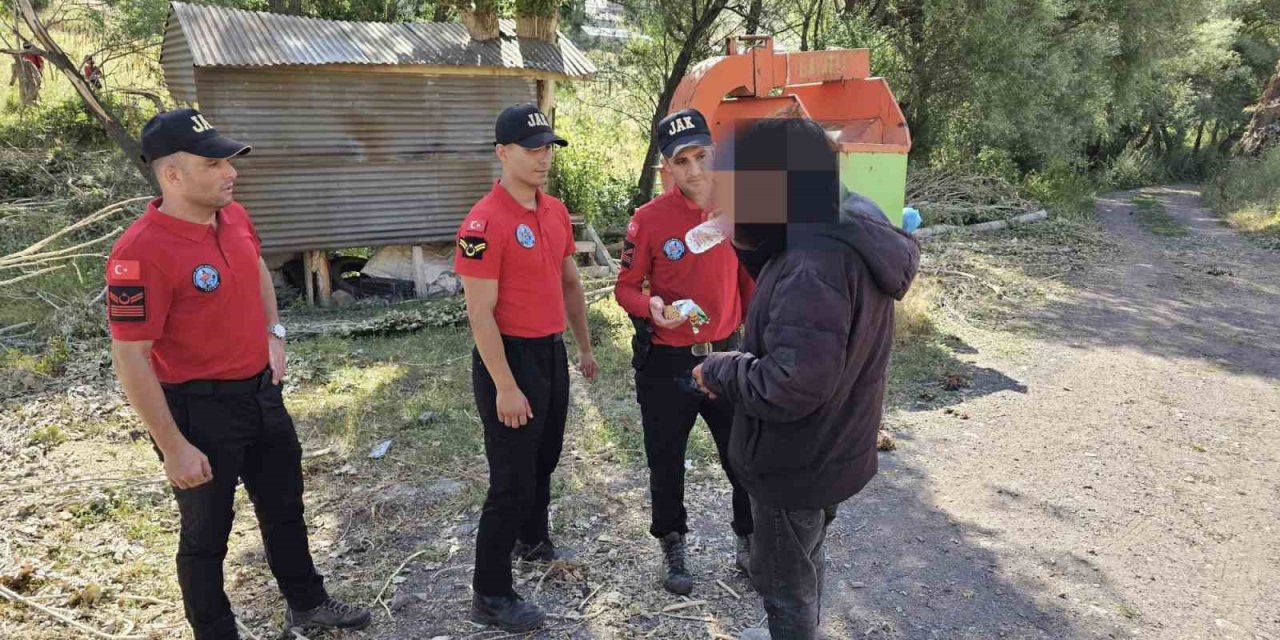 Jandarma kayıp kişiyi buldu