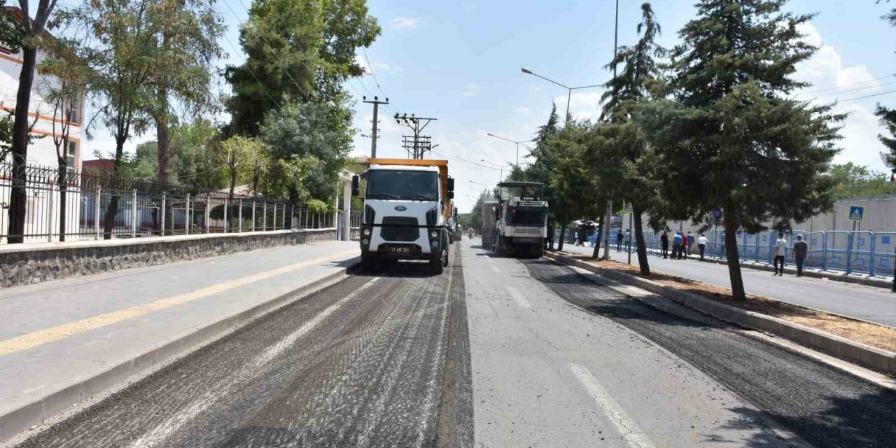 Yenişehir’de cadde ve bulvar yenileme çalışmaları