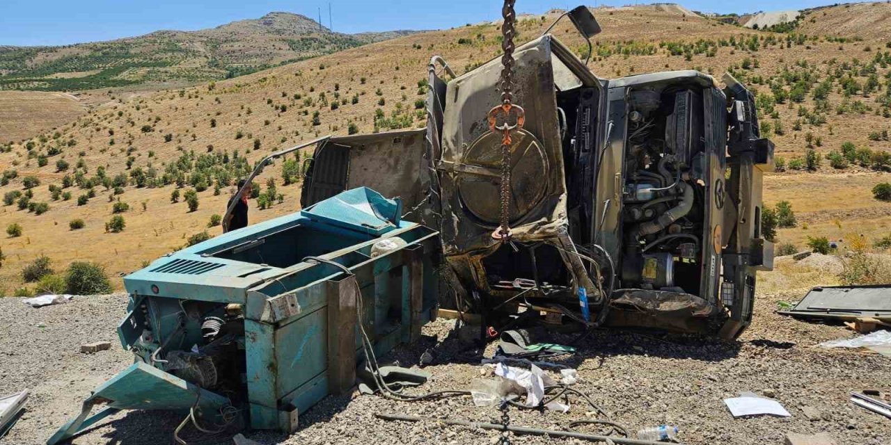 Malatya’da askeri araç devrildi: 2 yaralı