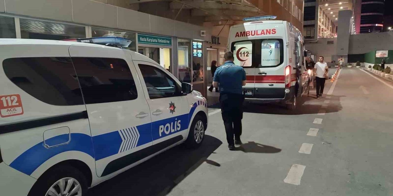 Bıçaklı saldırıya uğrayan esnaf ağır yaralandı