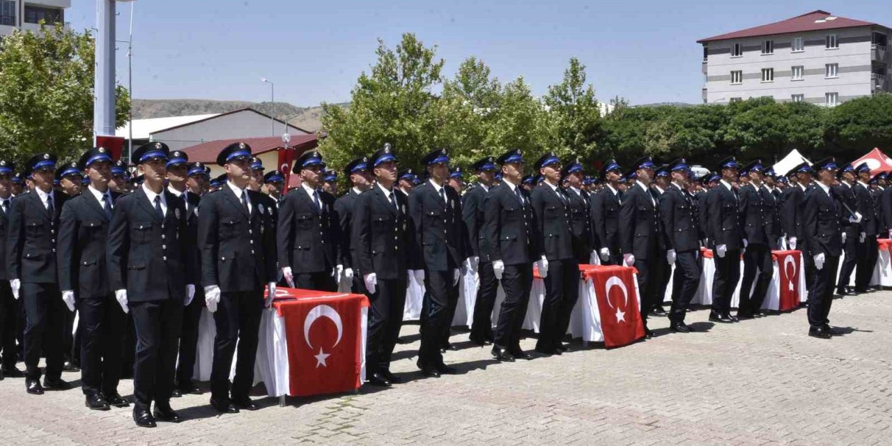 Bitlis POMEM’den 213 yeni polis adayı mezun