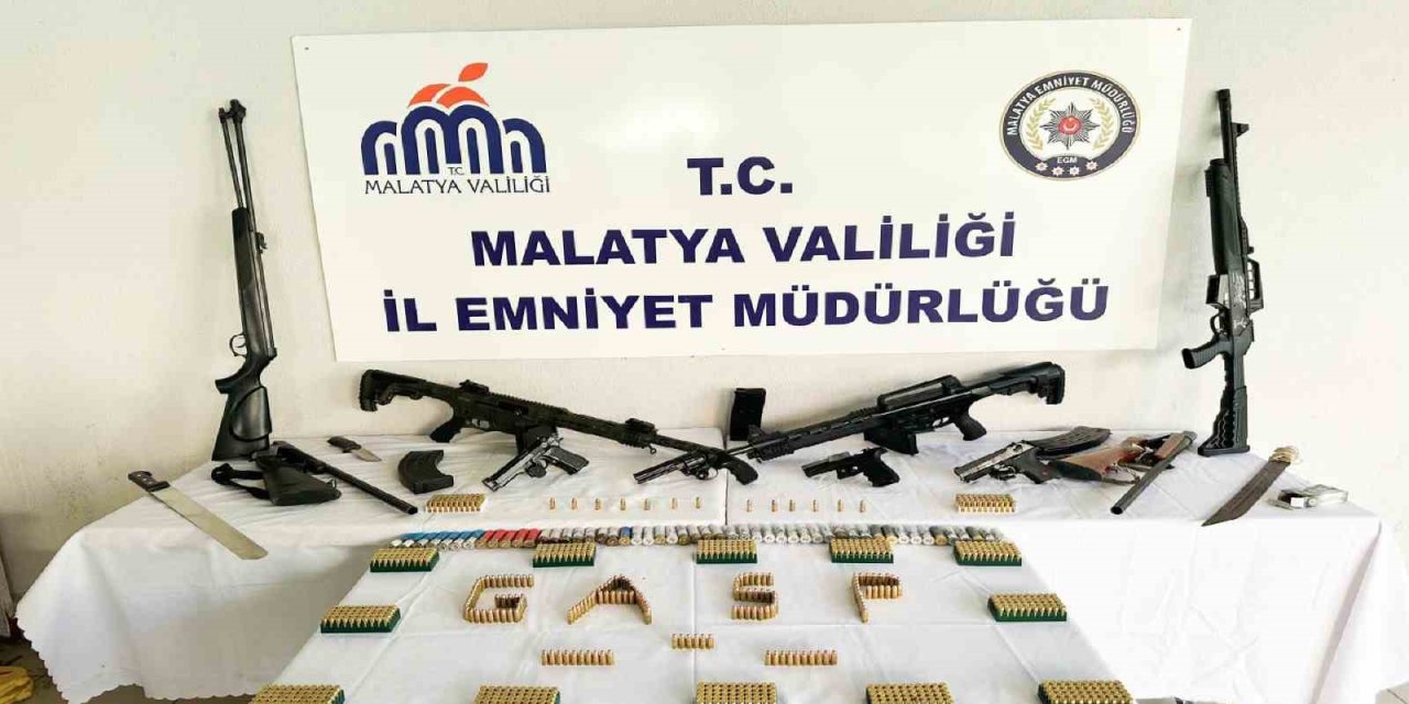 Malatya’da silah teşhiri yapan şüphelilere eş zamanlı operasyon