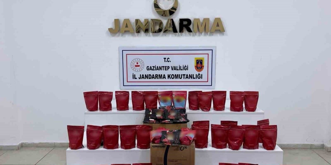 Gaziantep’te kaçak tütün operasyonunda 2 gözaltı