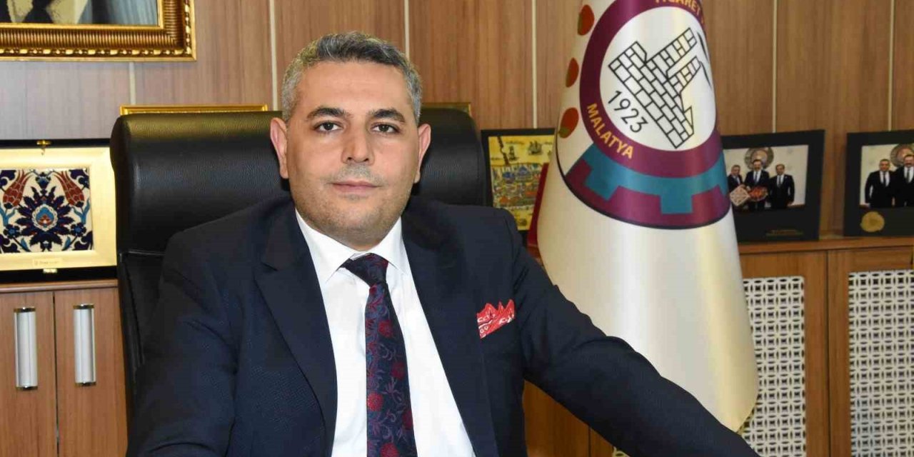 Oğuzhan Ata Sadıkoğlu: "Deprem sürecinde şehrimizin durumunu net bir şekilde ortaya koyan basınımız olmuştur"