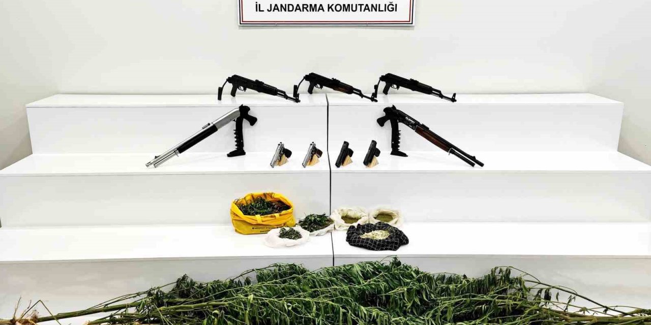 Uyuşturucu ve silah operasyonuna 2 kişi tutuklandı
