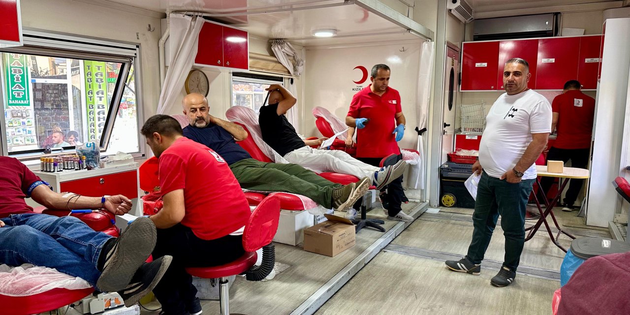 Kızılay’ın Yüksekova’daki kan bağışı kampanyasında 310 ünite kan toplandı