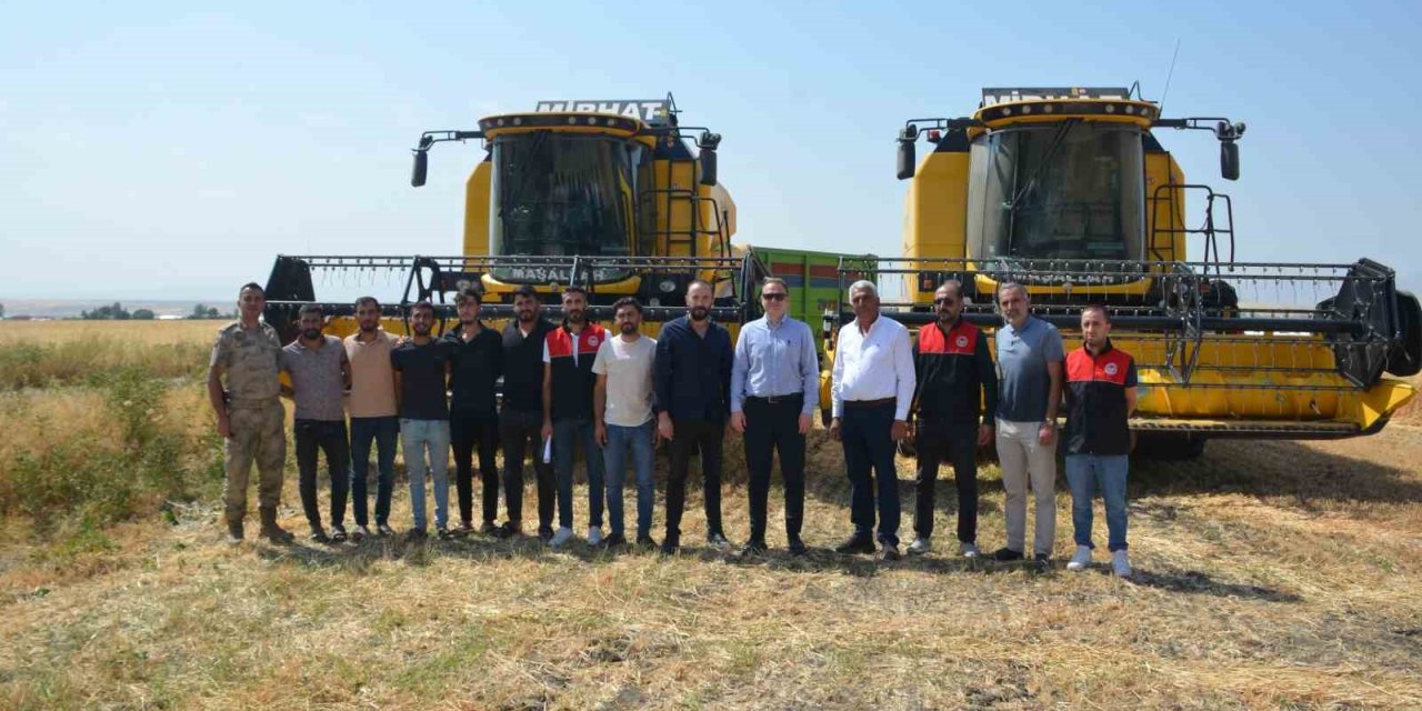 Bulanık’ta hububat hasadı start verdi