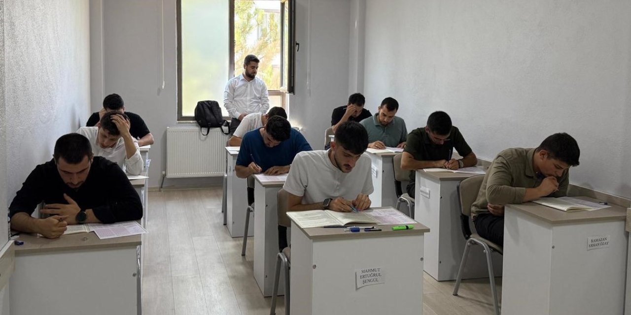 Erzincan’da ’Aday Din Görevlileri 3. Dönem Mesleki Eğitimi’ birinci dönemi son buldu