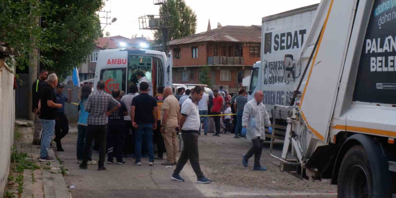 Çöp kamyonunun çarptığı çocuk hayatını kaybetti