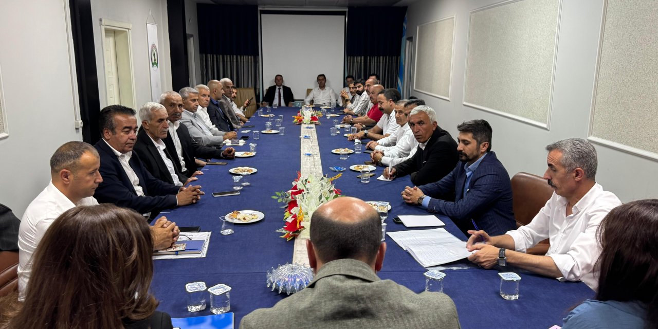 Yüksekova’da köy muhtarları sorunlarını dile getirdi