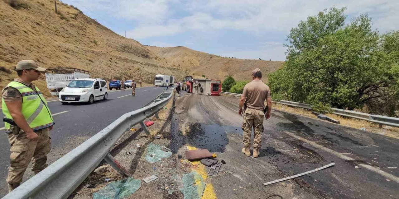 Diyarbakır’da yangın söndürmeye giden itfaiye eri kazada öldü