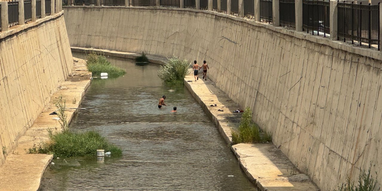 Yüksekova’da sıcaklar tehlikeli serinlemeye yol açtı